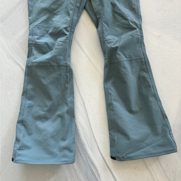 VOLCOM | Womens Swift Bib Overall Snowboard pants - Picture 5 of 7